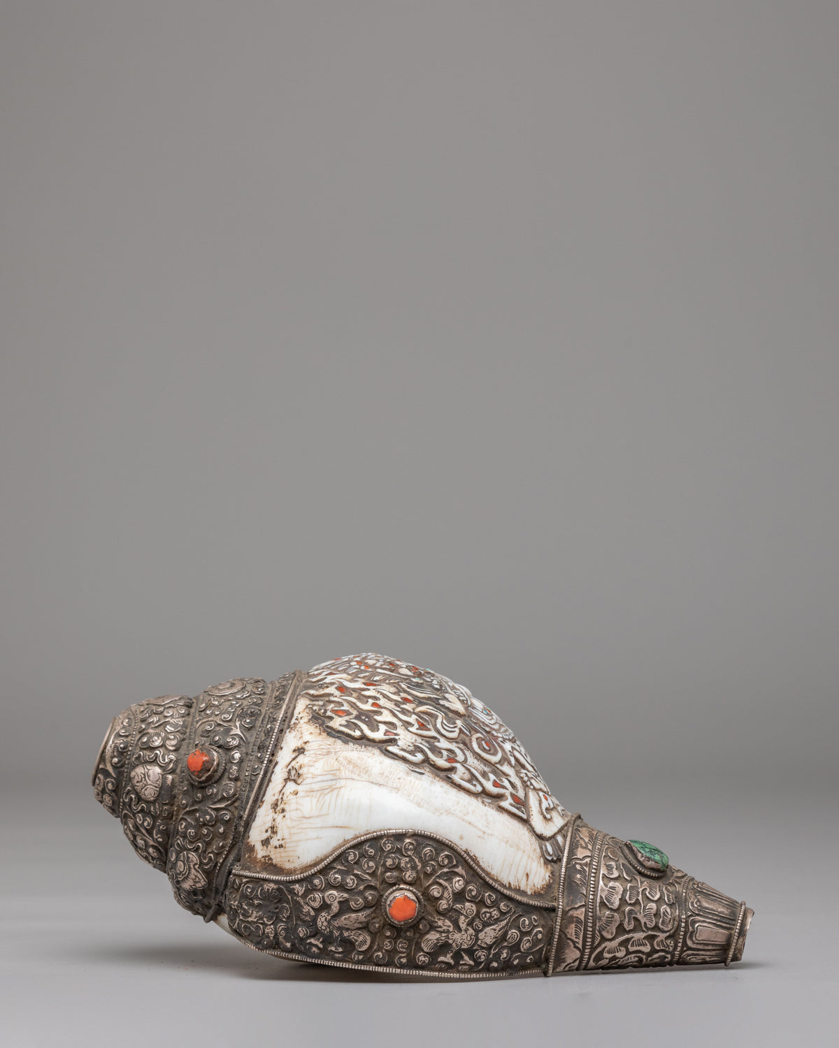 Traditional Buddhist Conch Shell | Silver Embellished Ritual Instrument