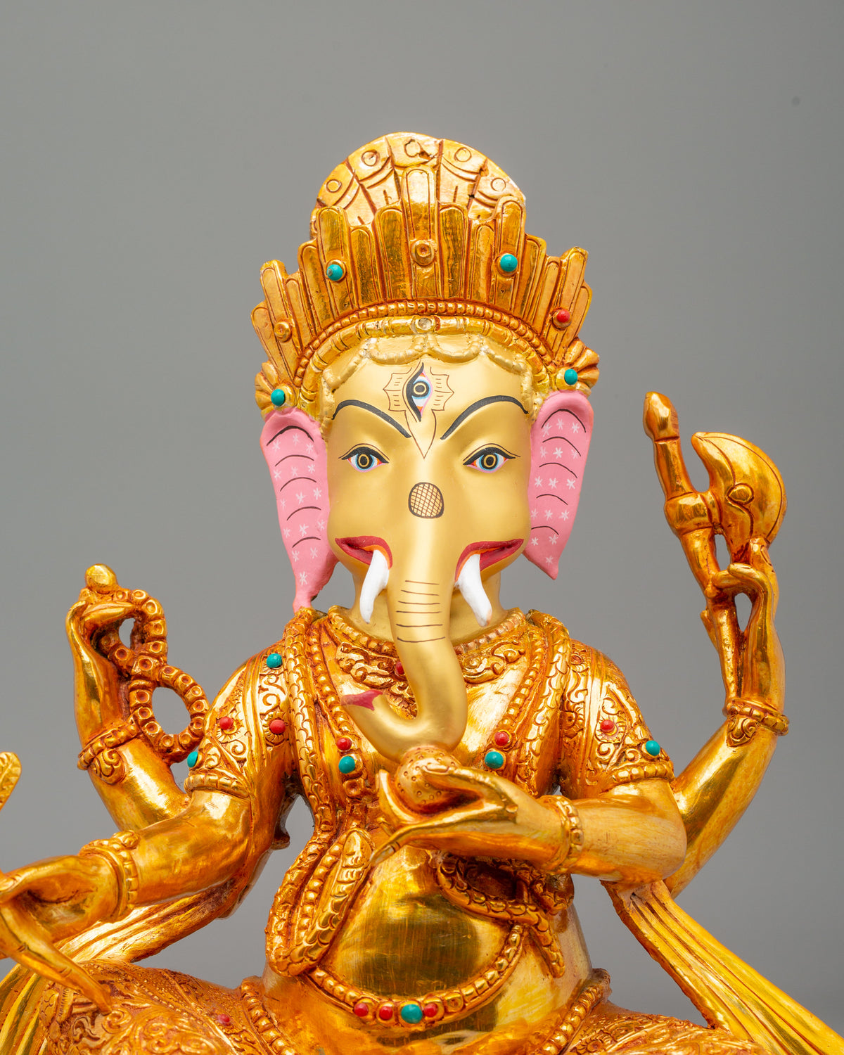 Traditional Ganesha Hindu Statue | Divine Hindu Deity for Altar Artwork