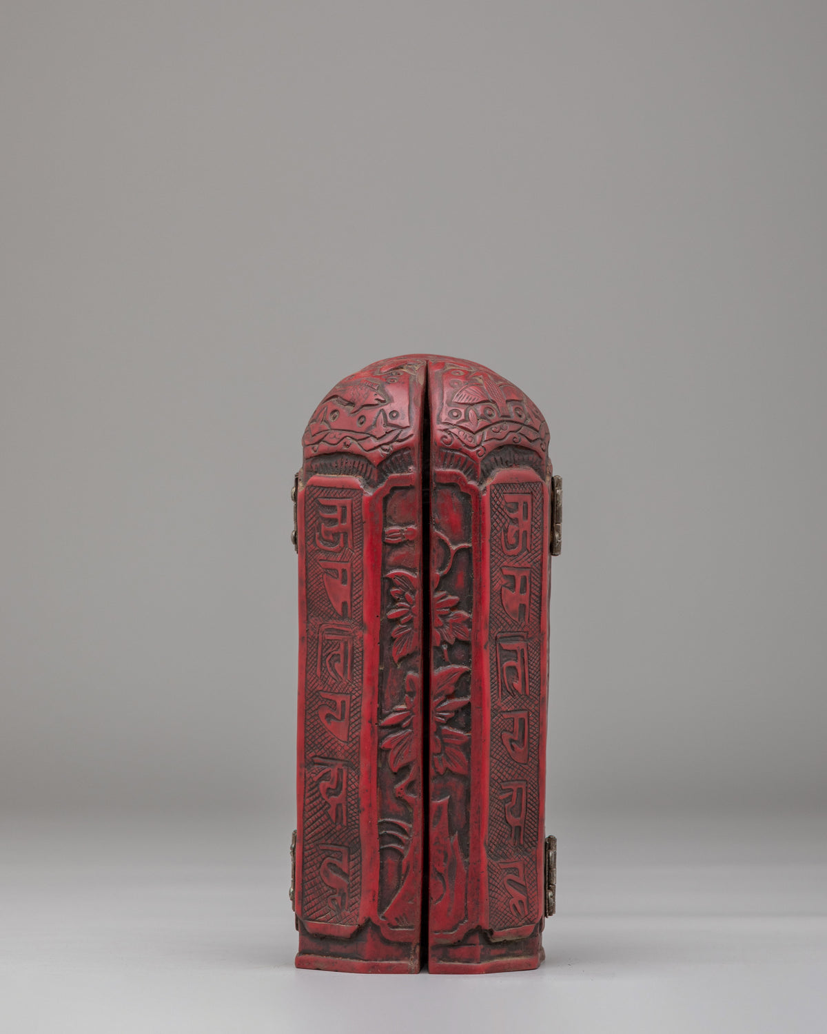 Shrine Shakyamuni Buddha Sculpture | Symbol of Peace & Enlightenment