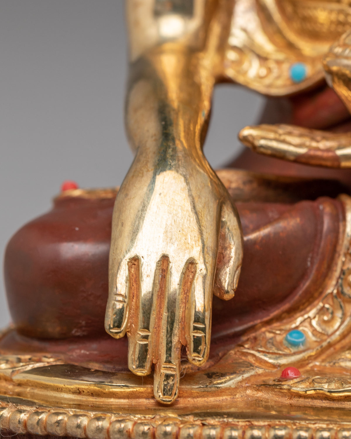 Historical Altar Gautama Buddha Statue | Handcrafted Buddhist Artwork