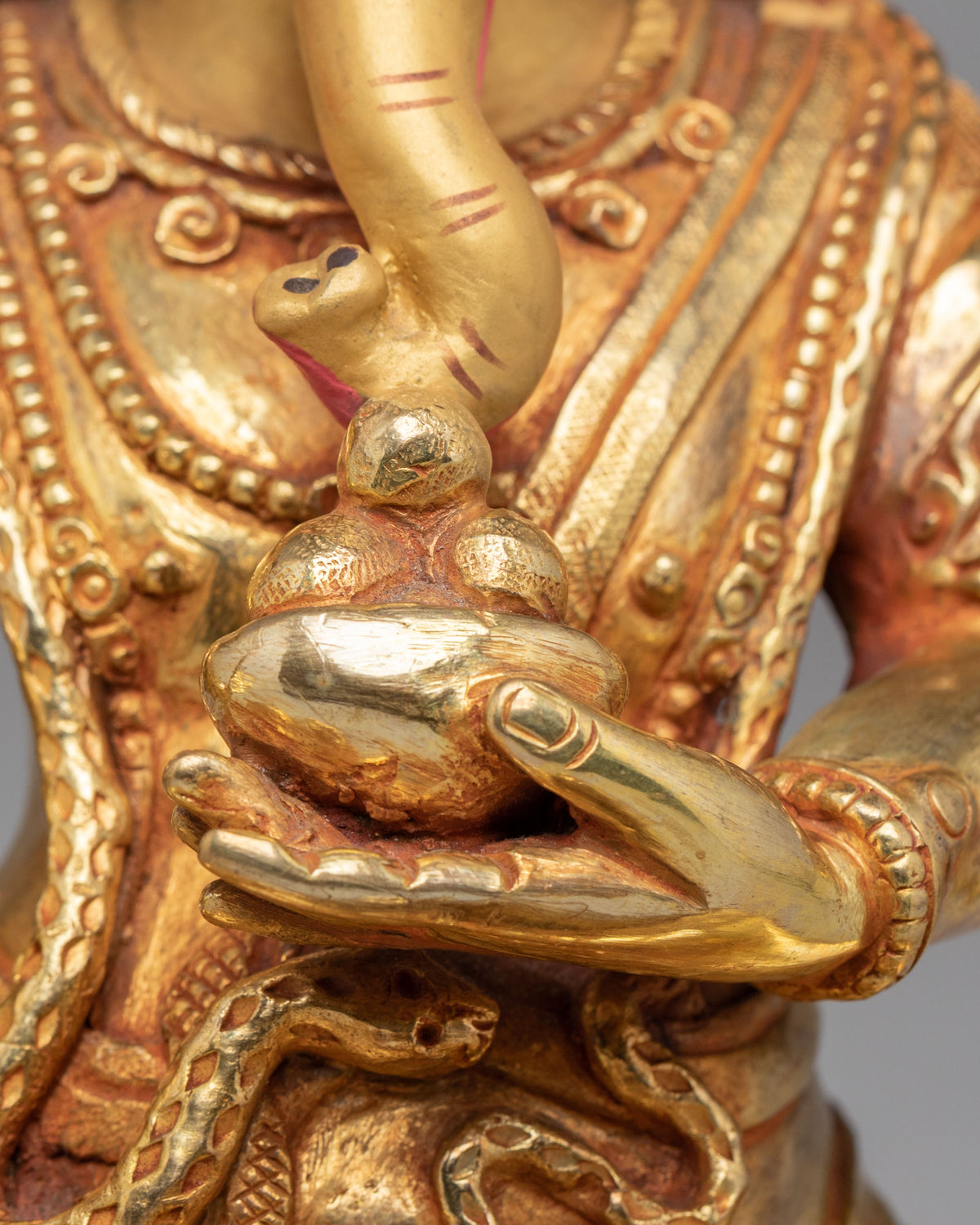 Handcrafted Ganesh Altar Statue | Hindu Deity Figurine for Spiritual Home Decor