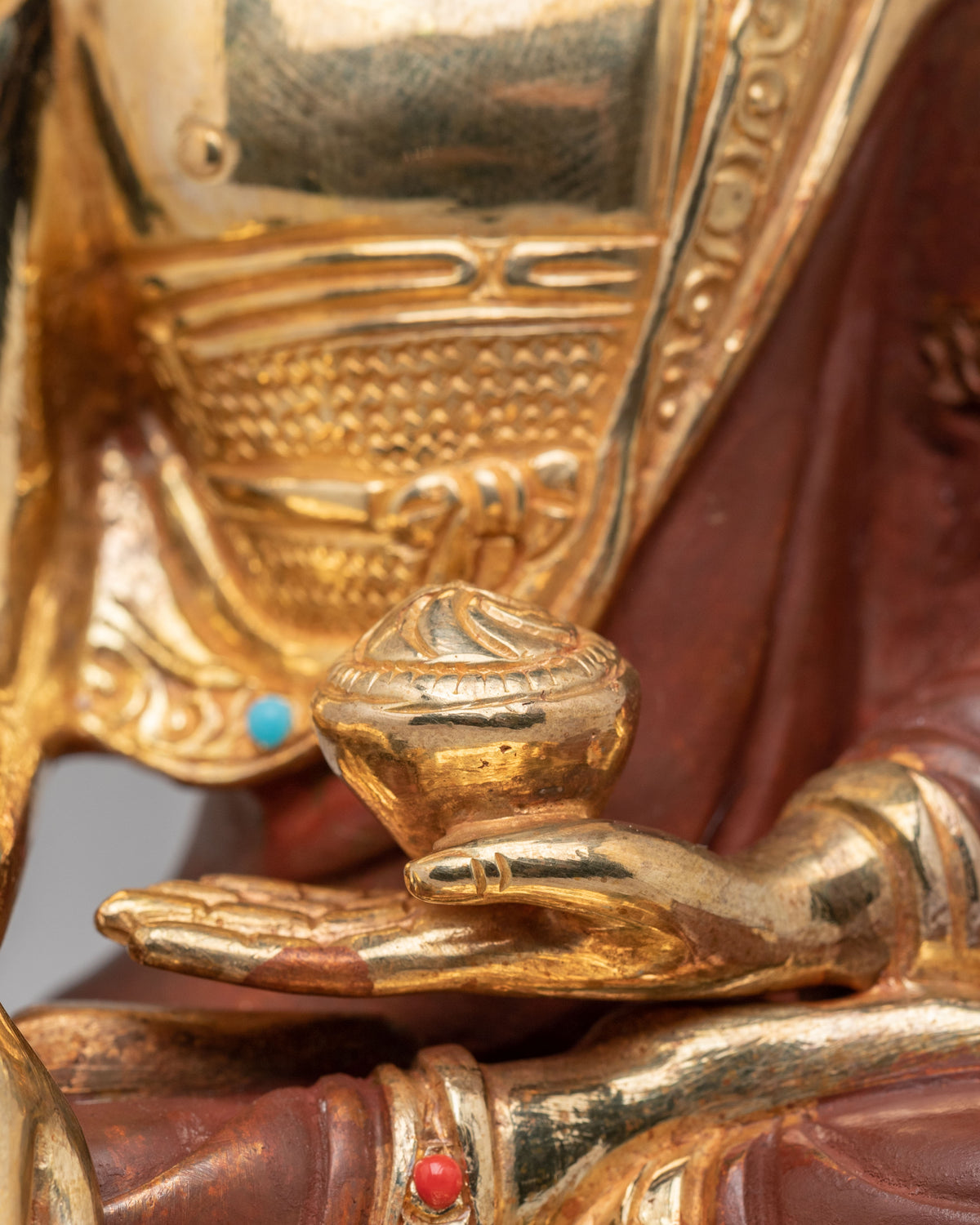 Historical Altar Gautama Buddha Statue | Handcrafted Buddhist Artwork