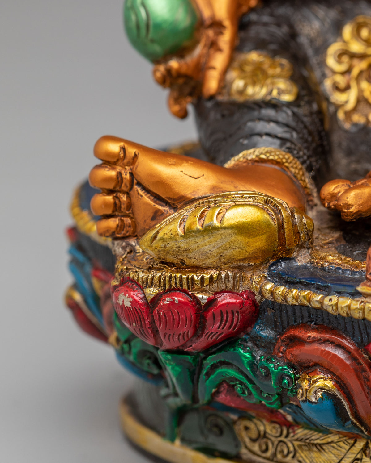 Traditional Dzambhala Altar Statue | Wealth Deity Buddhist Artwork