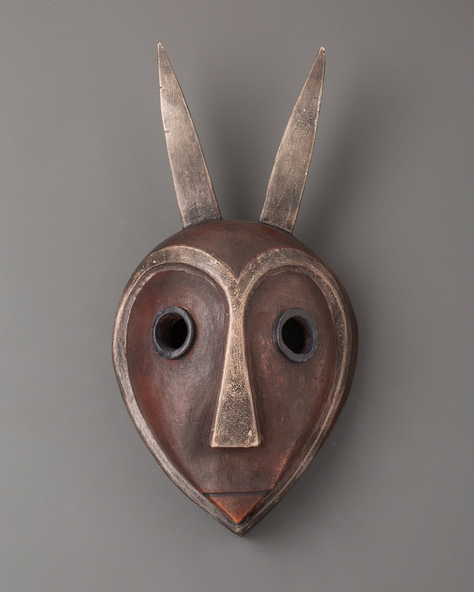 wooden-tribal-mask