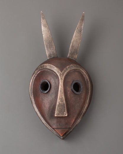 wooden-tribal-mask