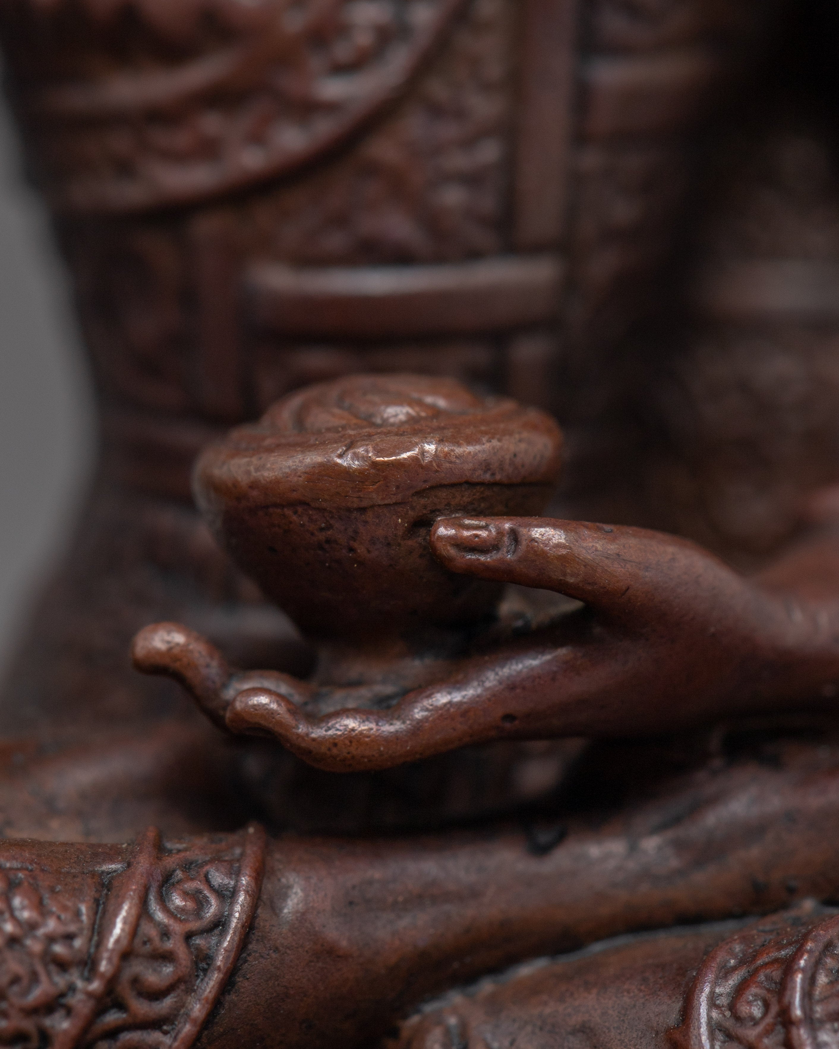 Shakyamuni Buddha Statue | Religious Sculpture | Traditional Crafts