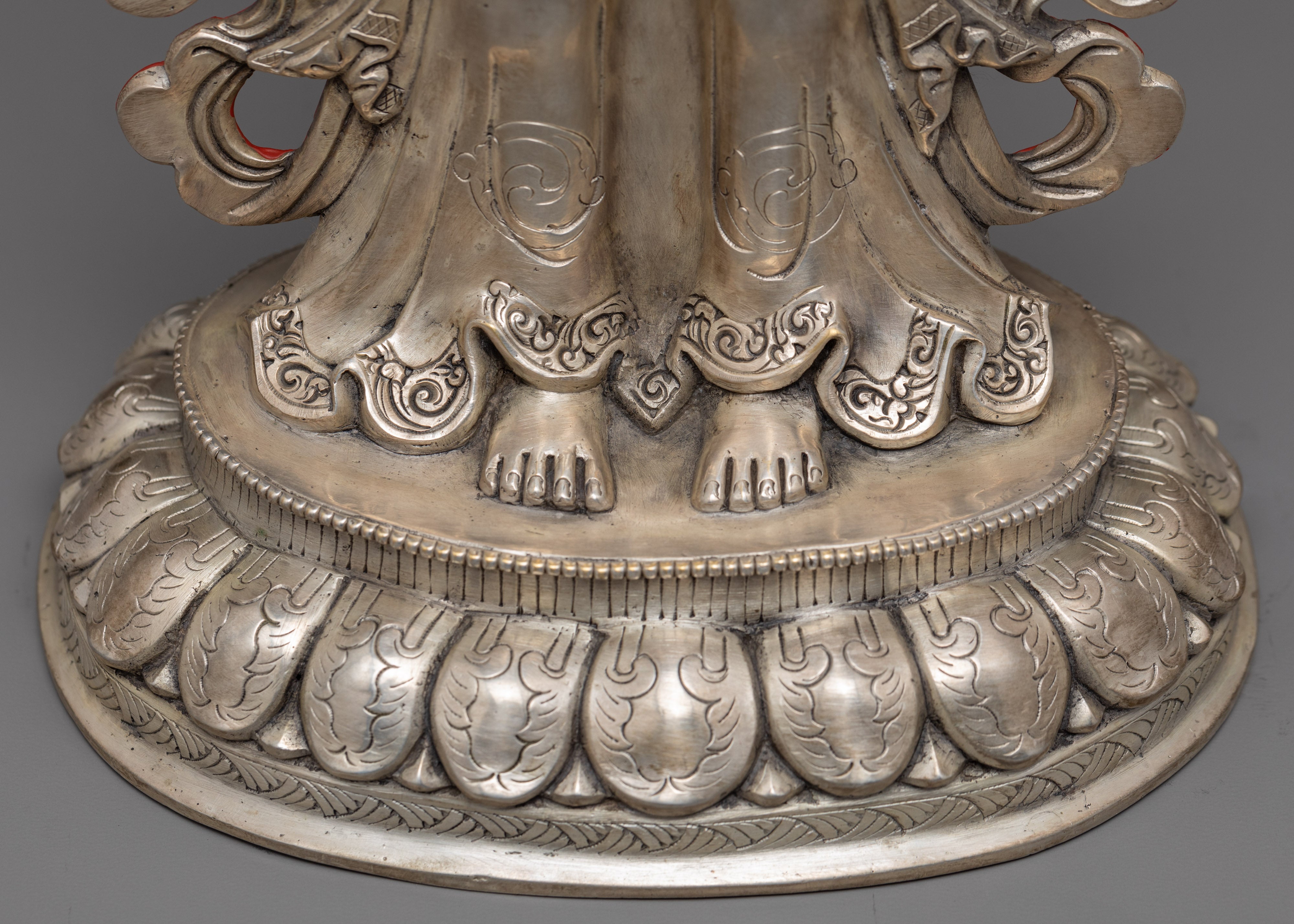 Standing Chenrezig Meditation Practice Statue | Bodhisattva Avalokiteshvara Handicraft