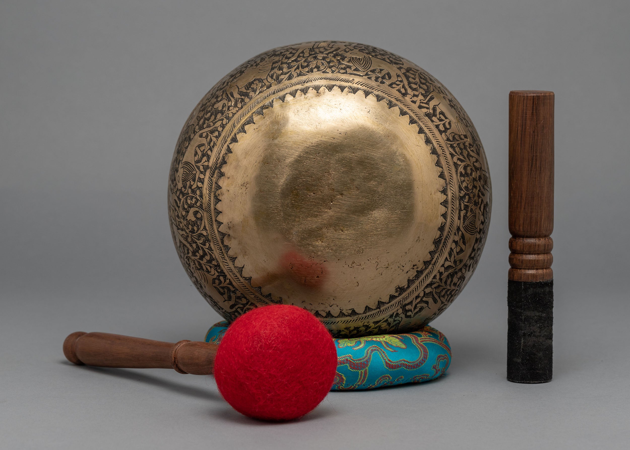 Carved Singing Bowl | Traditional Hand Hammered Bowl