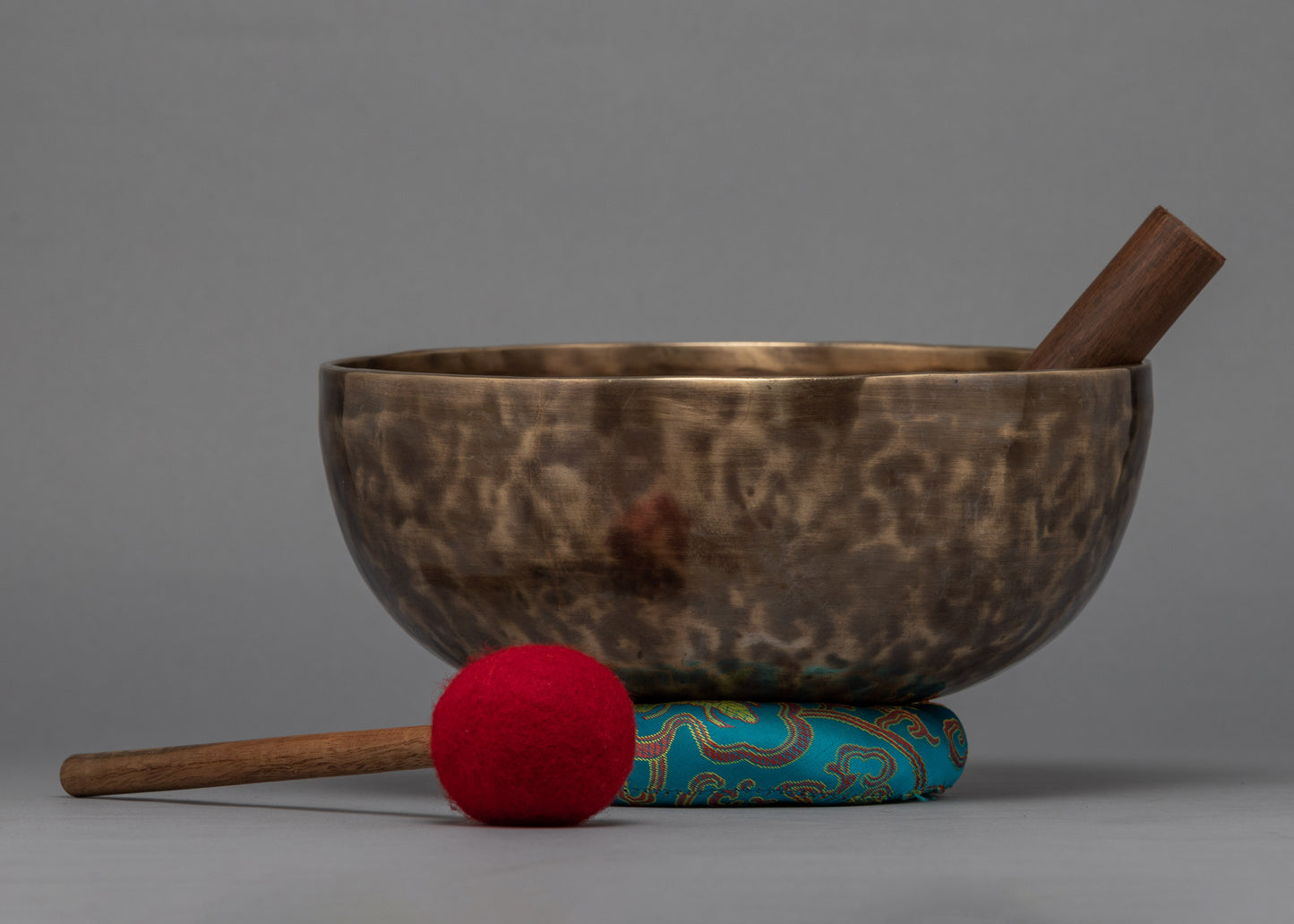 Hand Hammered Singing Bowl | Singing bowl for Meditaion