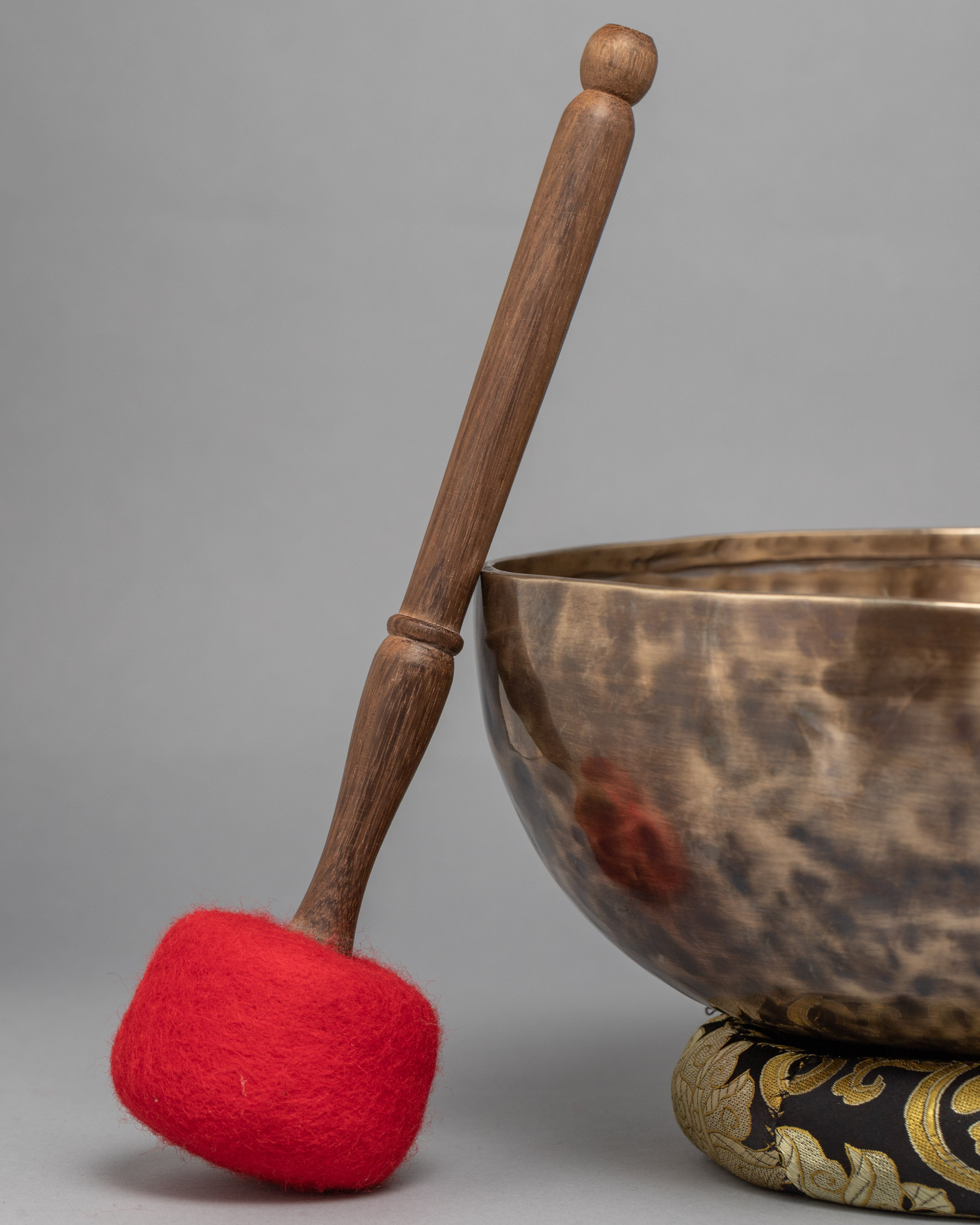 Himalayan Hand-Hammered Singing Bowl | Traditional  Bowl for meditaion