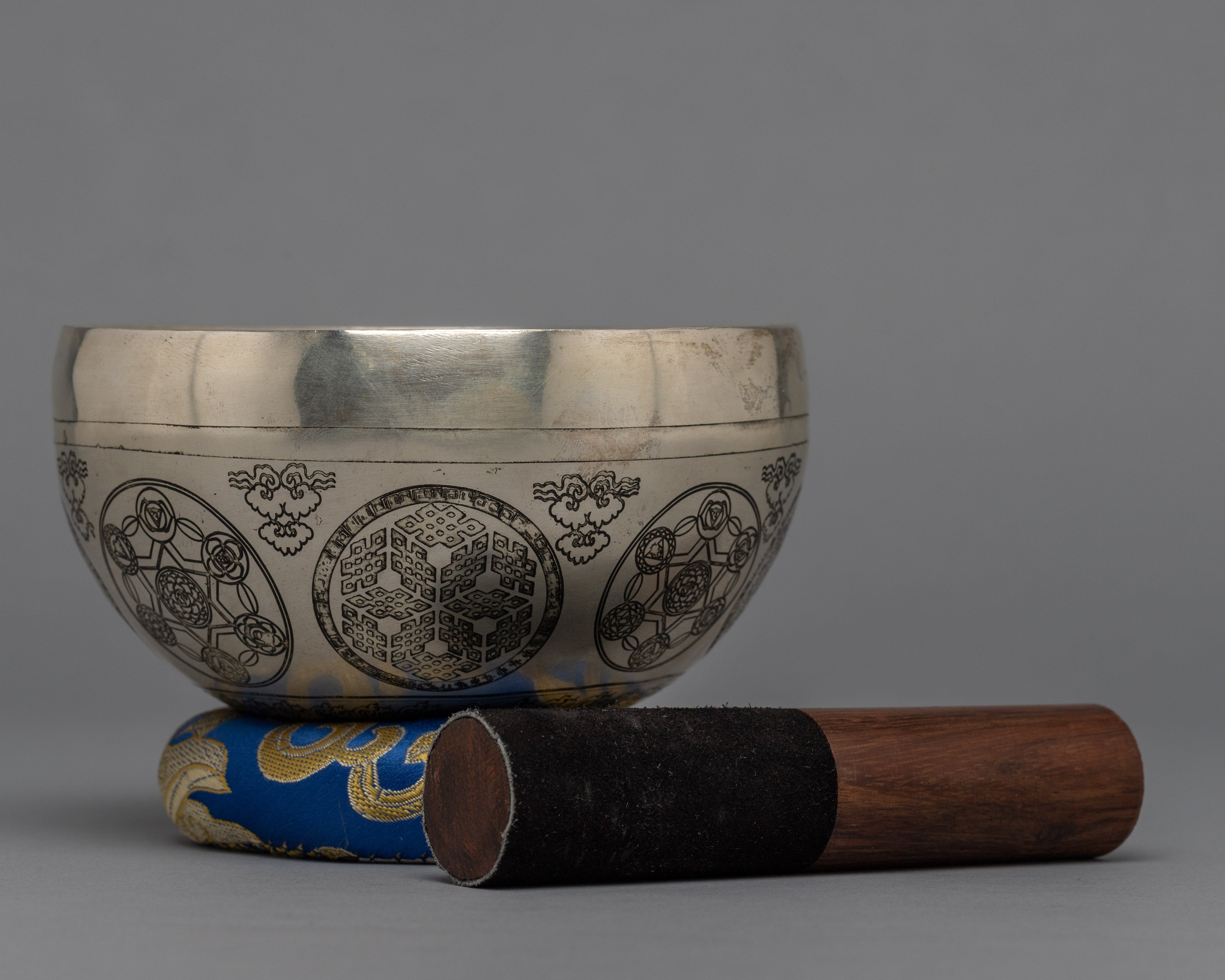 Hand-made Super Fine Singing Bowl | Traditional Buddhist Art Work