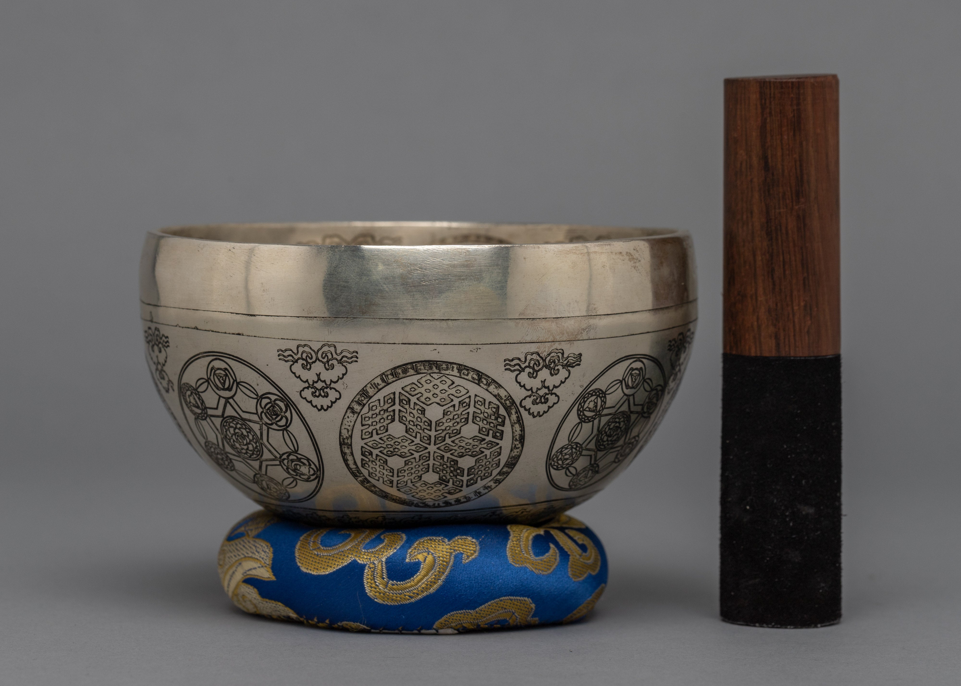 Hand-made Super Fine Singing Bowl | Traditional Buddhist Art Work