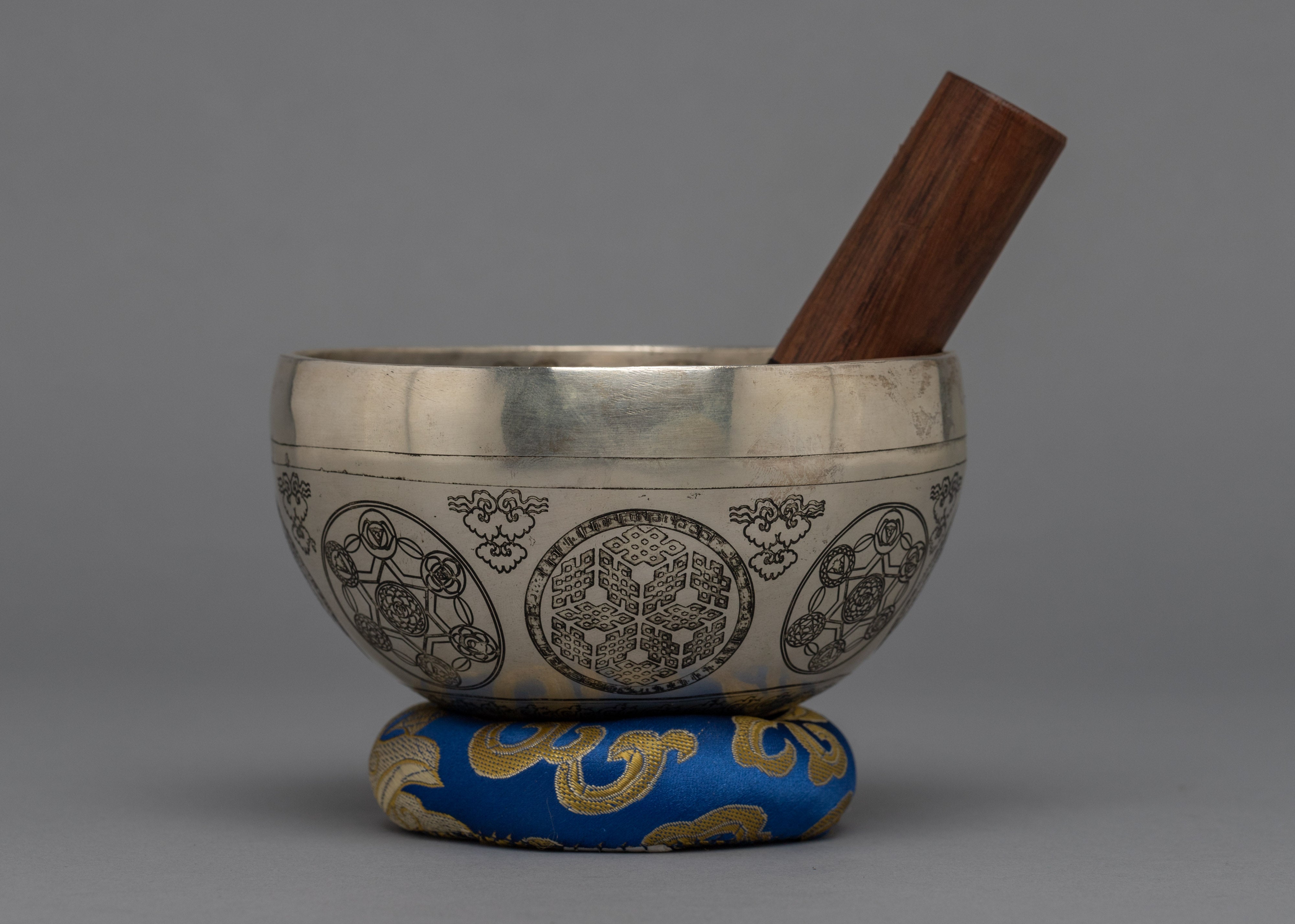 Hand-made Super Fine Singing Bowl | Traditional Buddhist Art Work