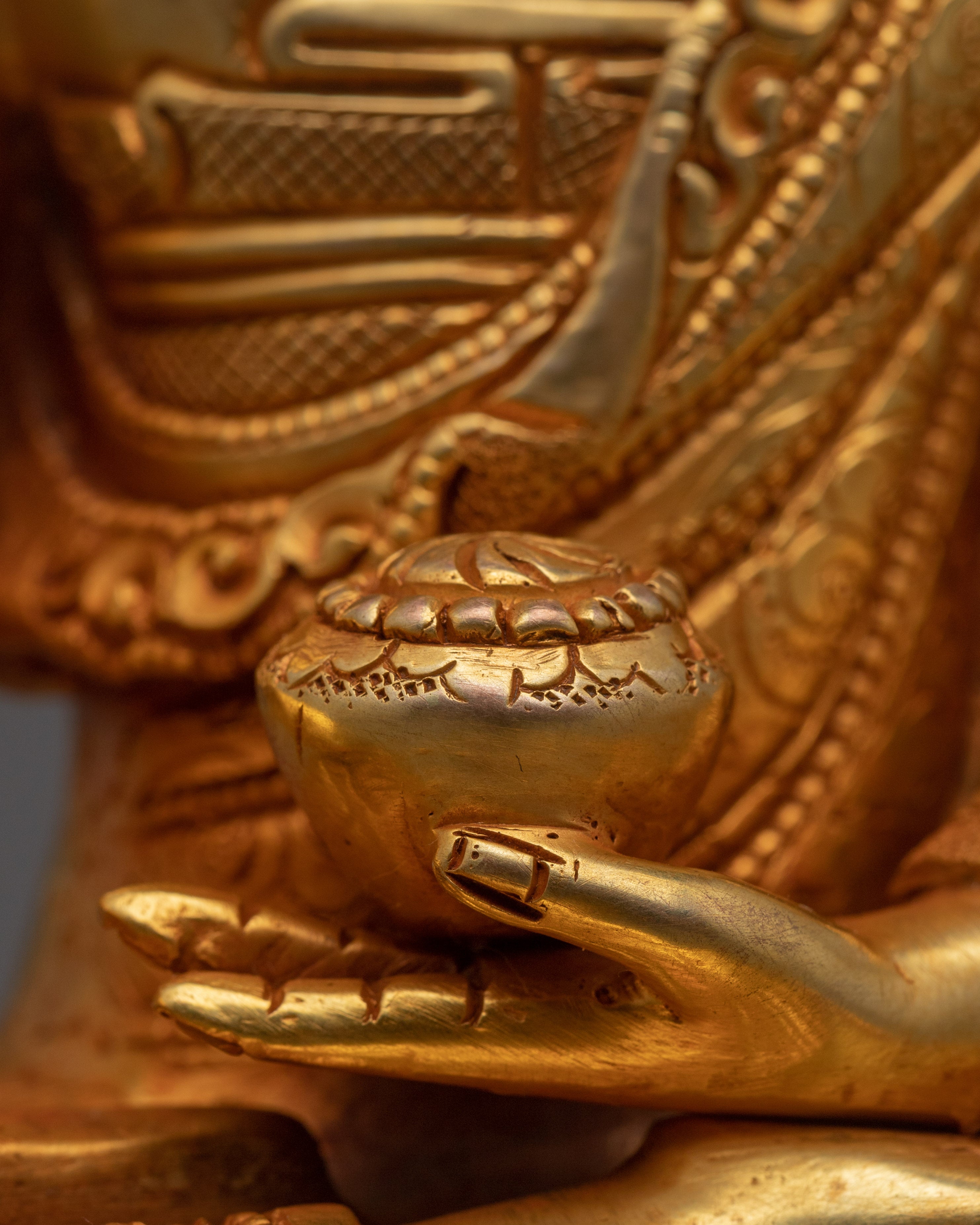 Shakyamuni Buddha Sculpture Art | Traditional Himalayan Statue