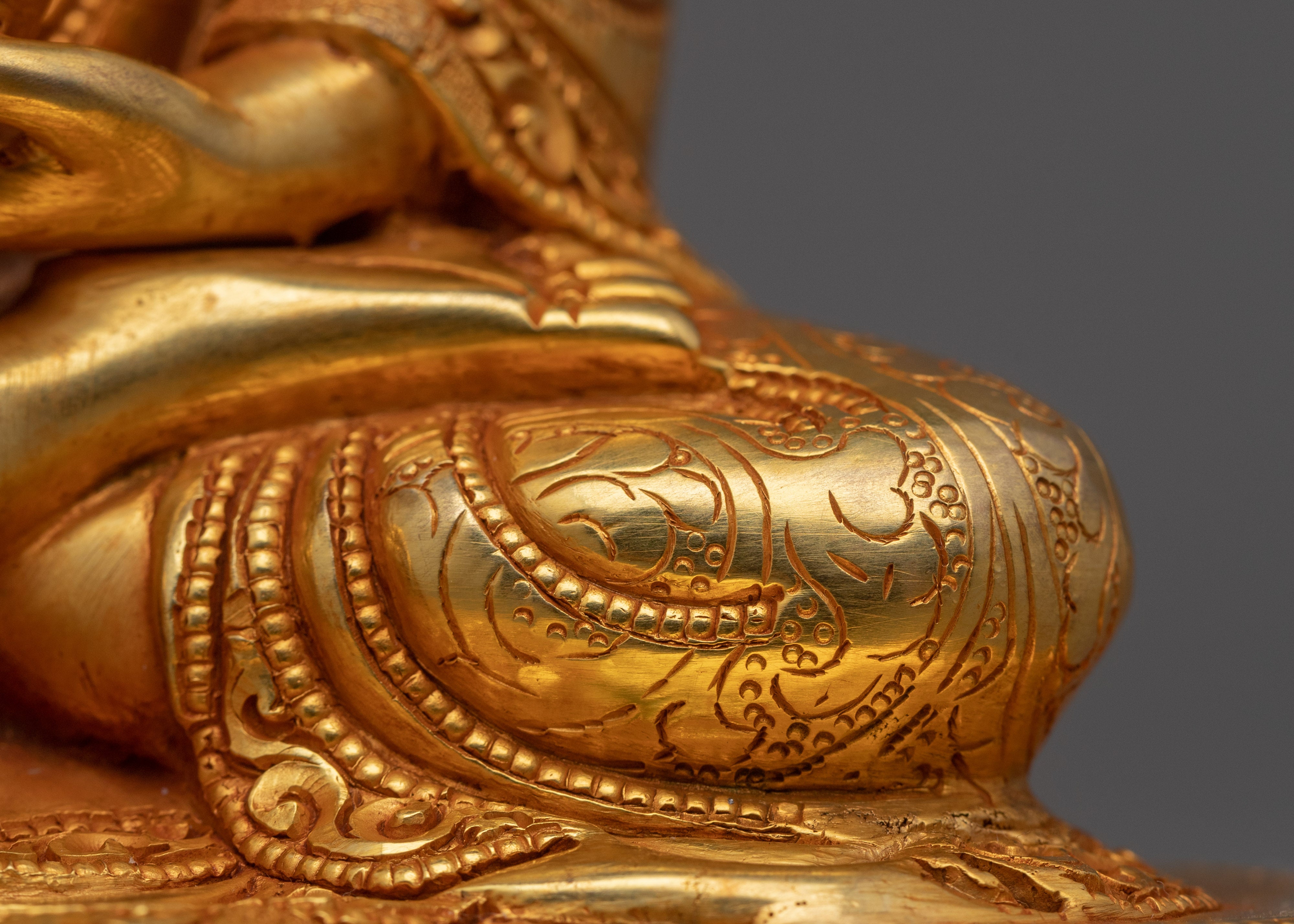 Shakyamuni Buddha Sculpture Art | Traditional Himalayan Statue