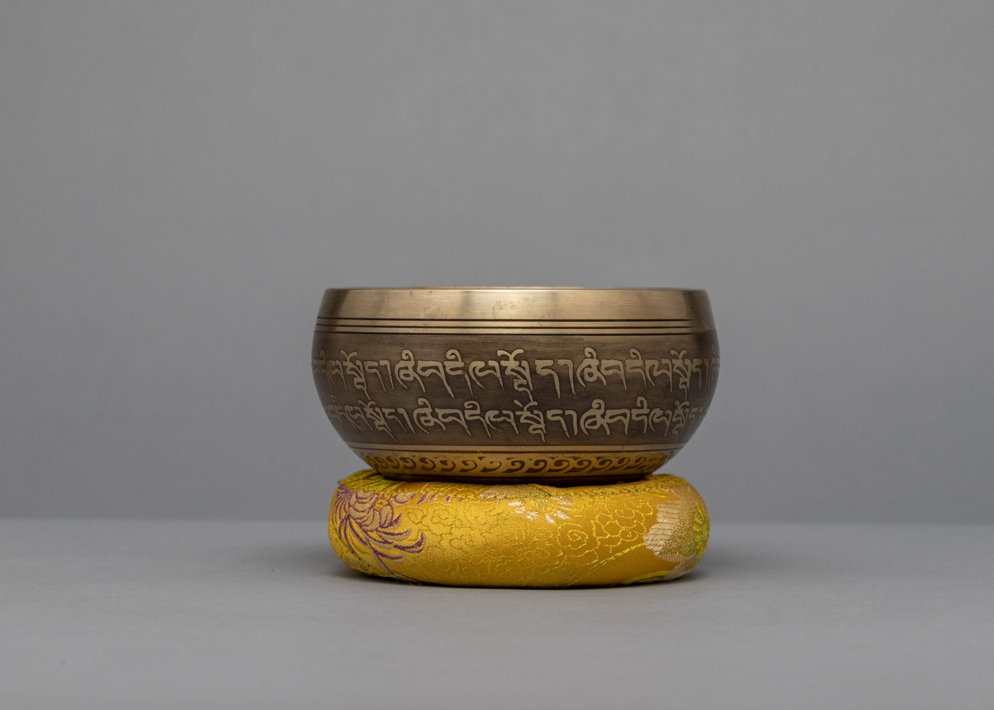 Traditional Healing Singing Bowls | Himalayan Tibetan Bowls For Therapeutic and Meditation