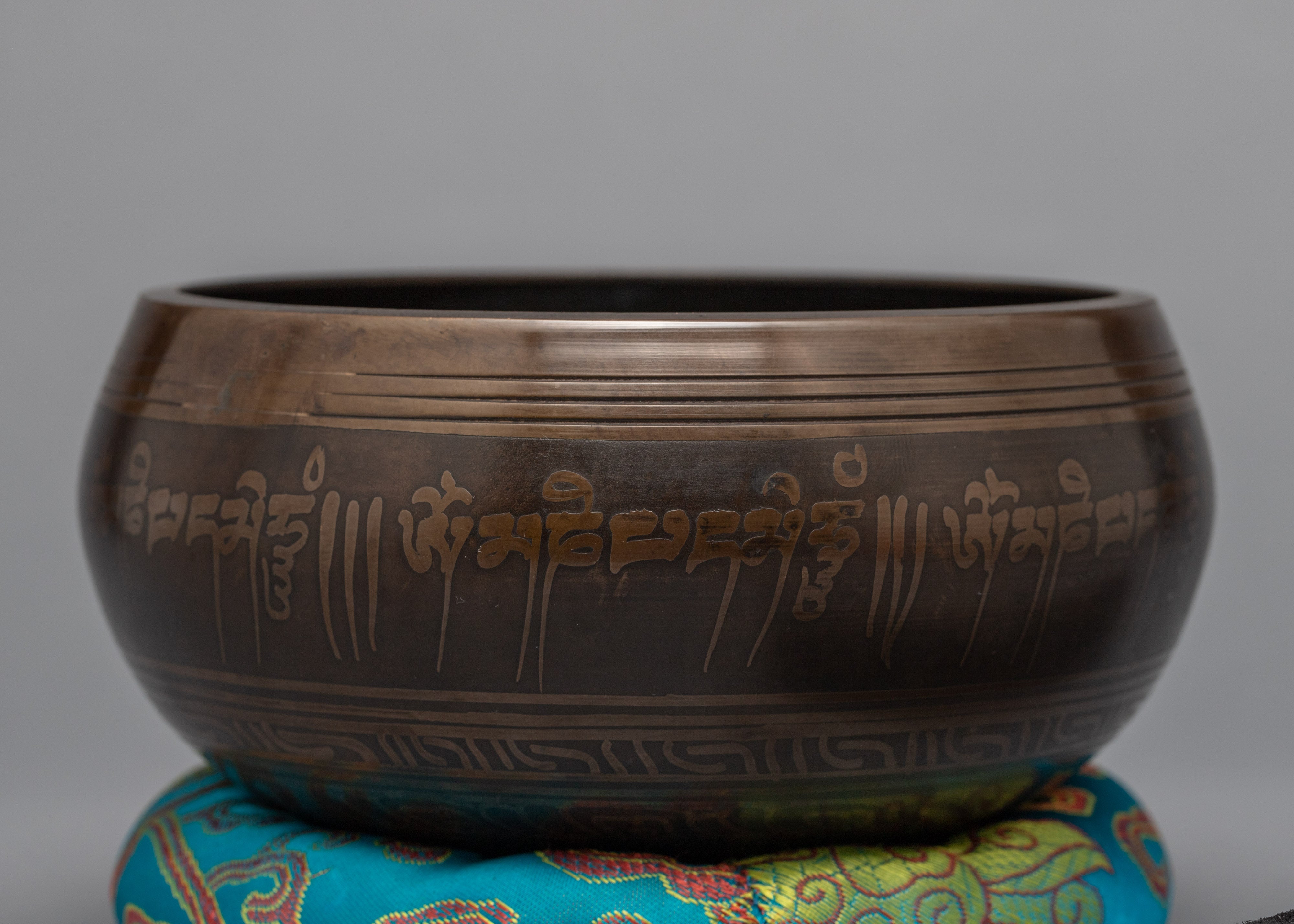 Traditional Singing Bowl In Nepal For Healing Sound Therapy | Chakra Aligmment