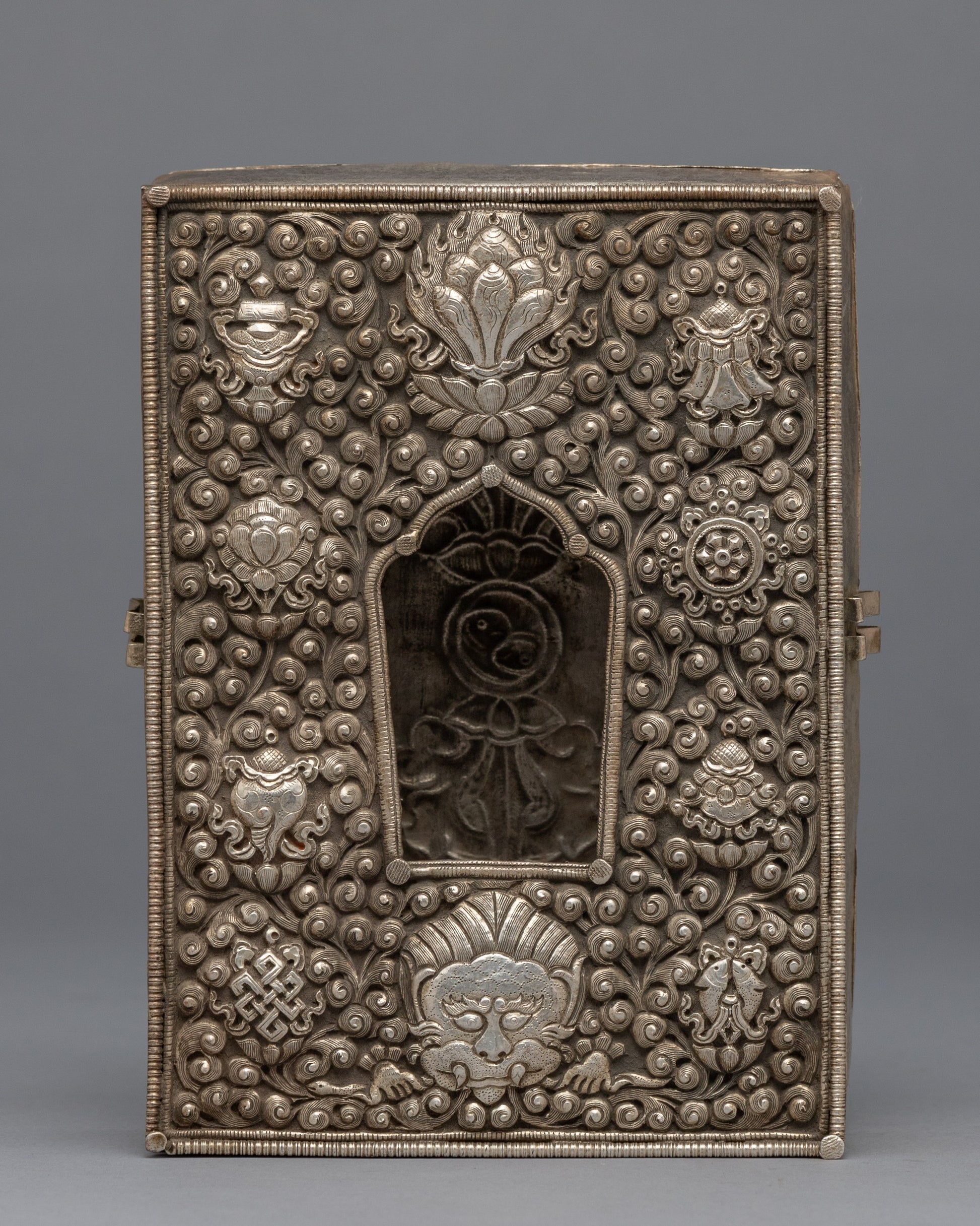 Hand-made Buddhist Ghau