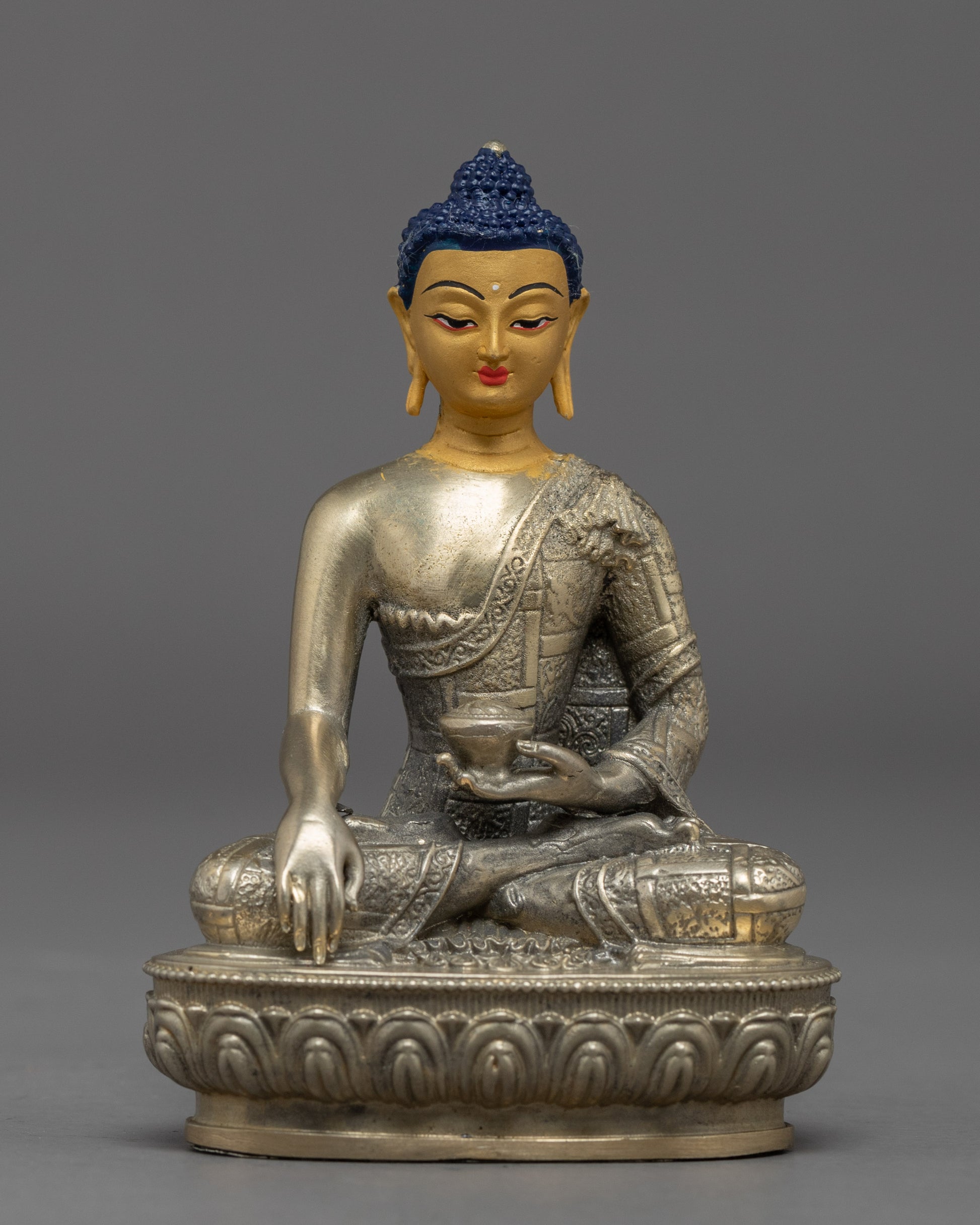 Shakyamuni Buddha Statue
