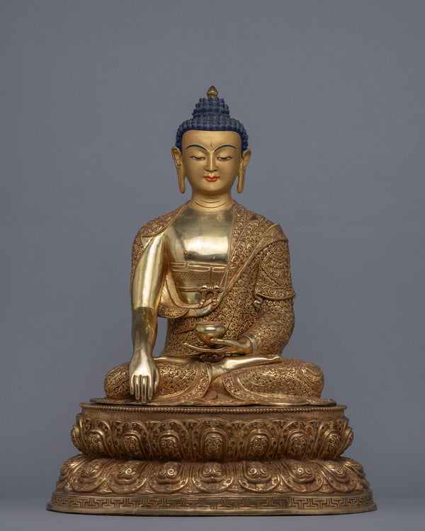 Statue of Buddha Shakyamuni 